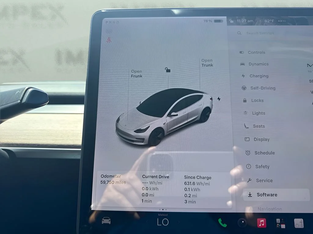 Used 2020 White Tesla Standard Range Plus image 17