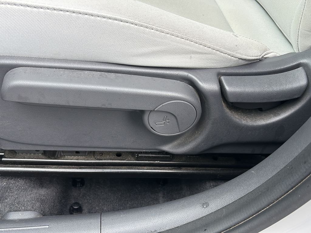 2024 Hyundai Kona SE - Photo 19