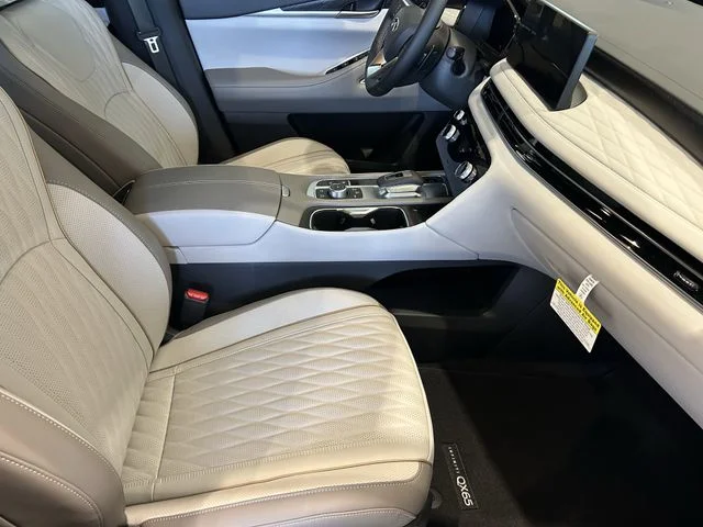New 2027 2T SUN RED INFINITI Autograph AWD image 12