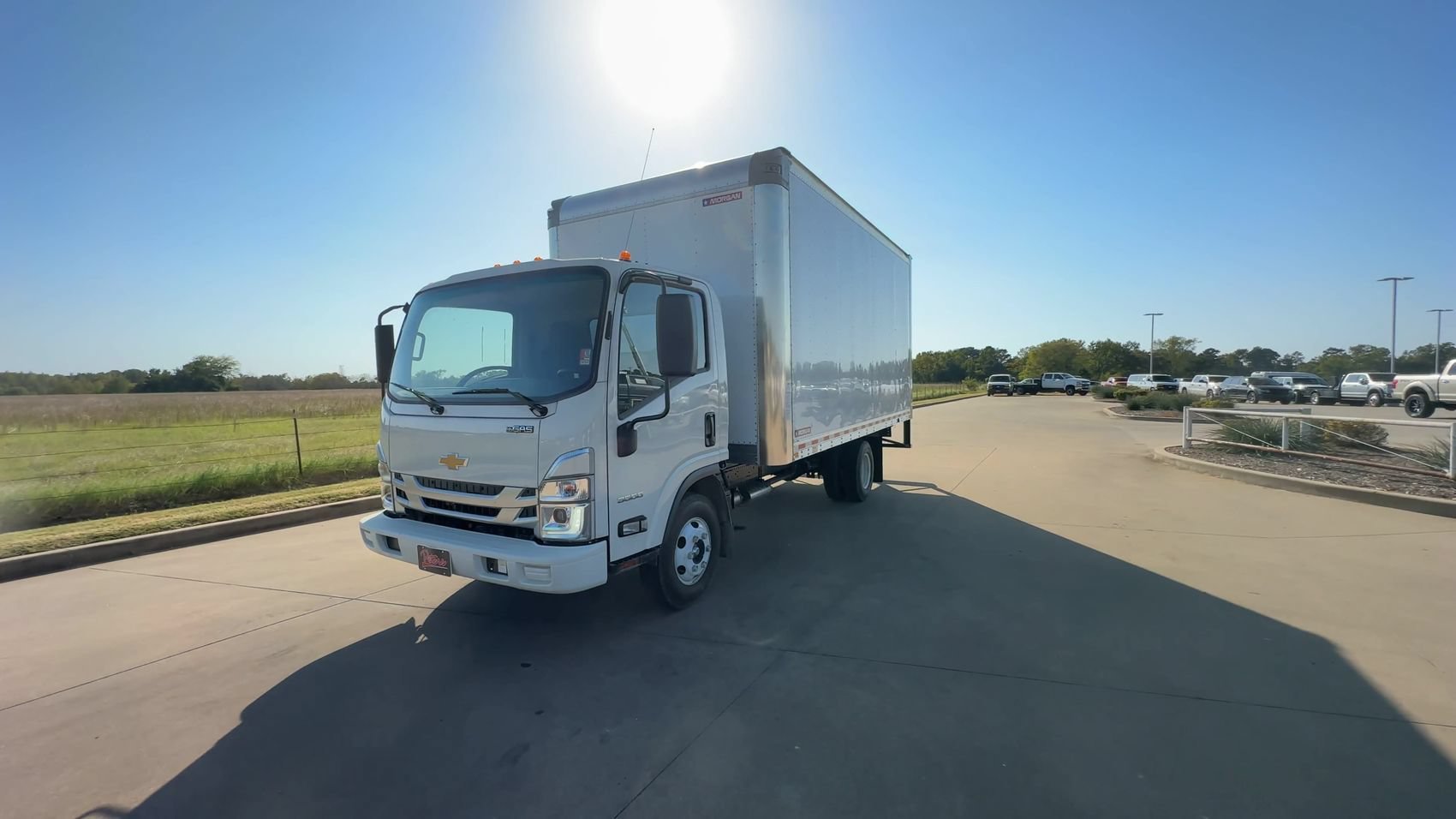 New 2024 Arc White Chevrolet  image 20