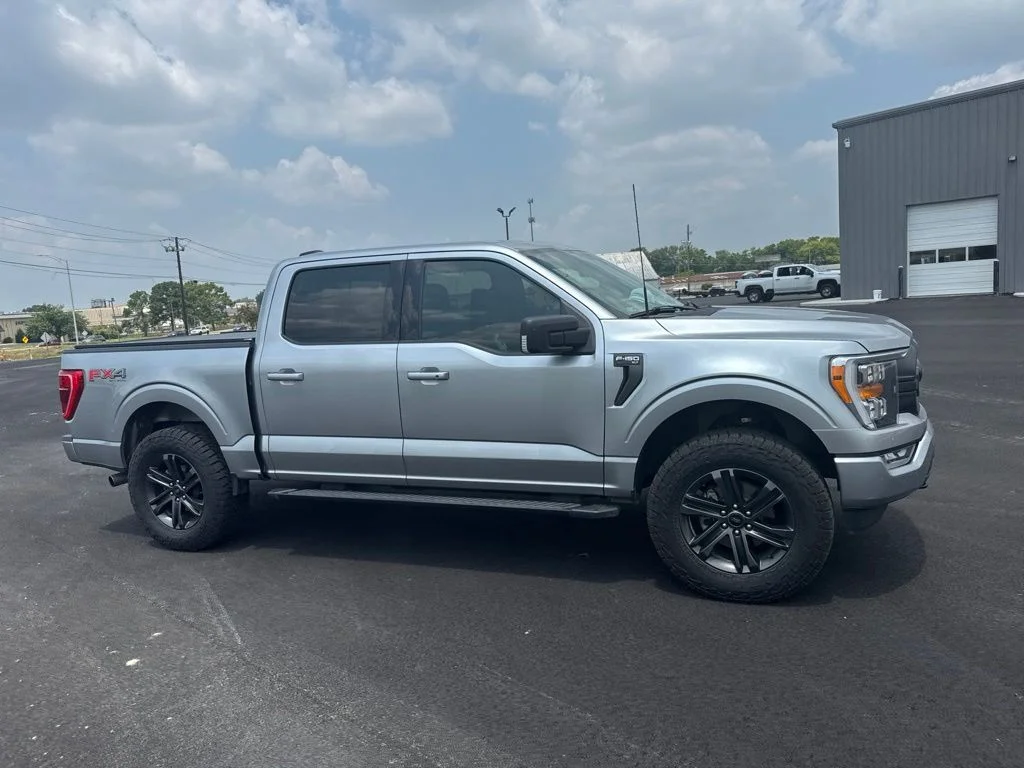 Used 2022 Silver Ford XLT image 15