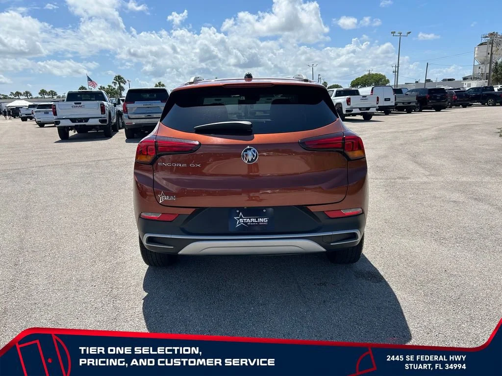 Used 2020 BURNISHED BRONZE METALLIC Buick Select image 6