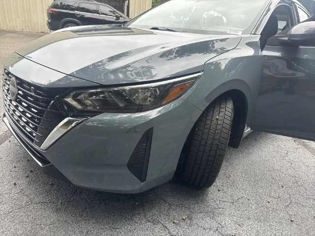 Used 2025 Gray Nissan SV image 30