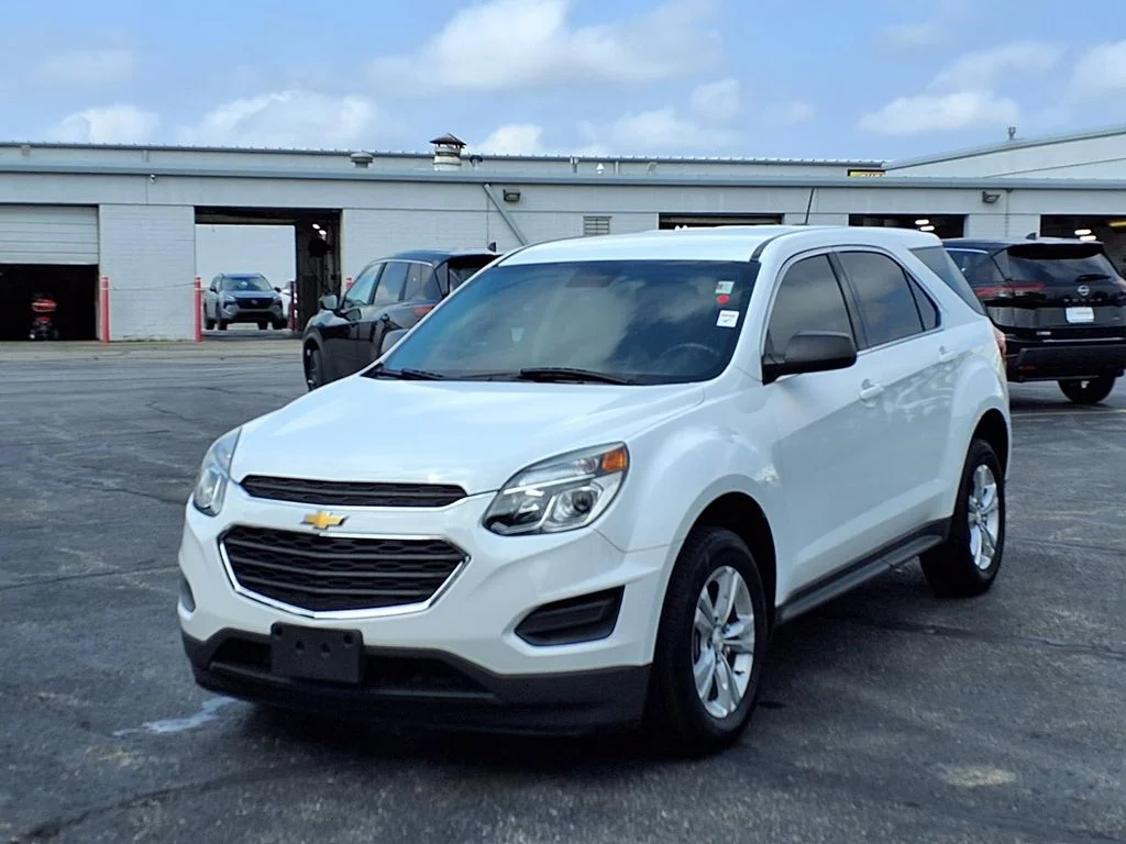 Used 2017 Chevrolet Equinox LS with VIN 2GNALBEK6H1511995 for sale in Kansas City