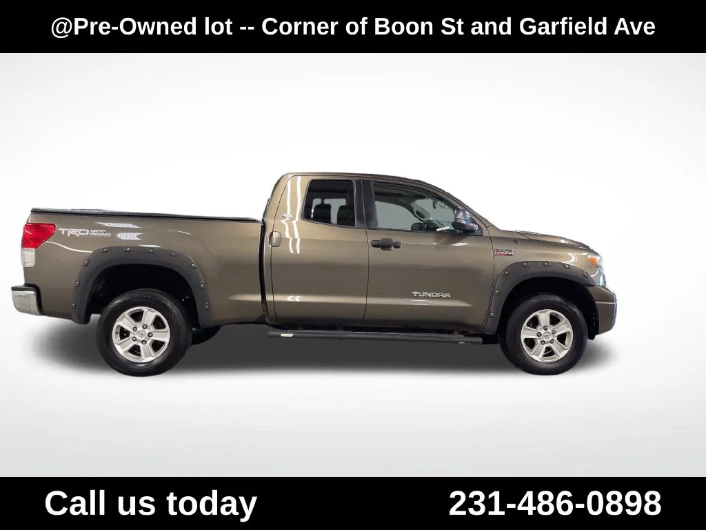 Used 2011  Toyota Grade image 6