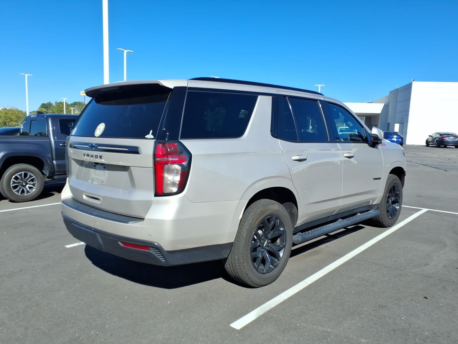 Used 2022 Empire Beige Metallic Chevrolet Z71 image 3