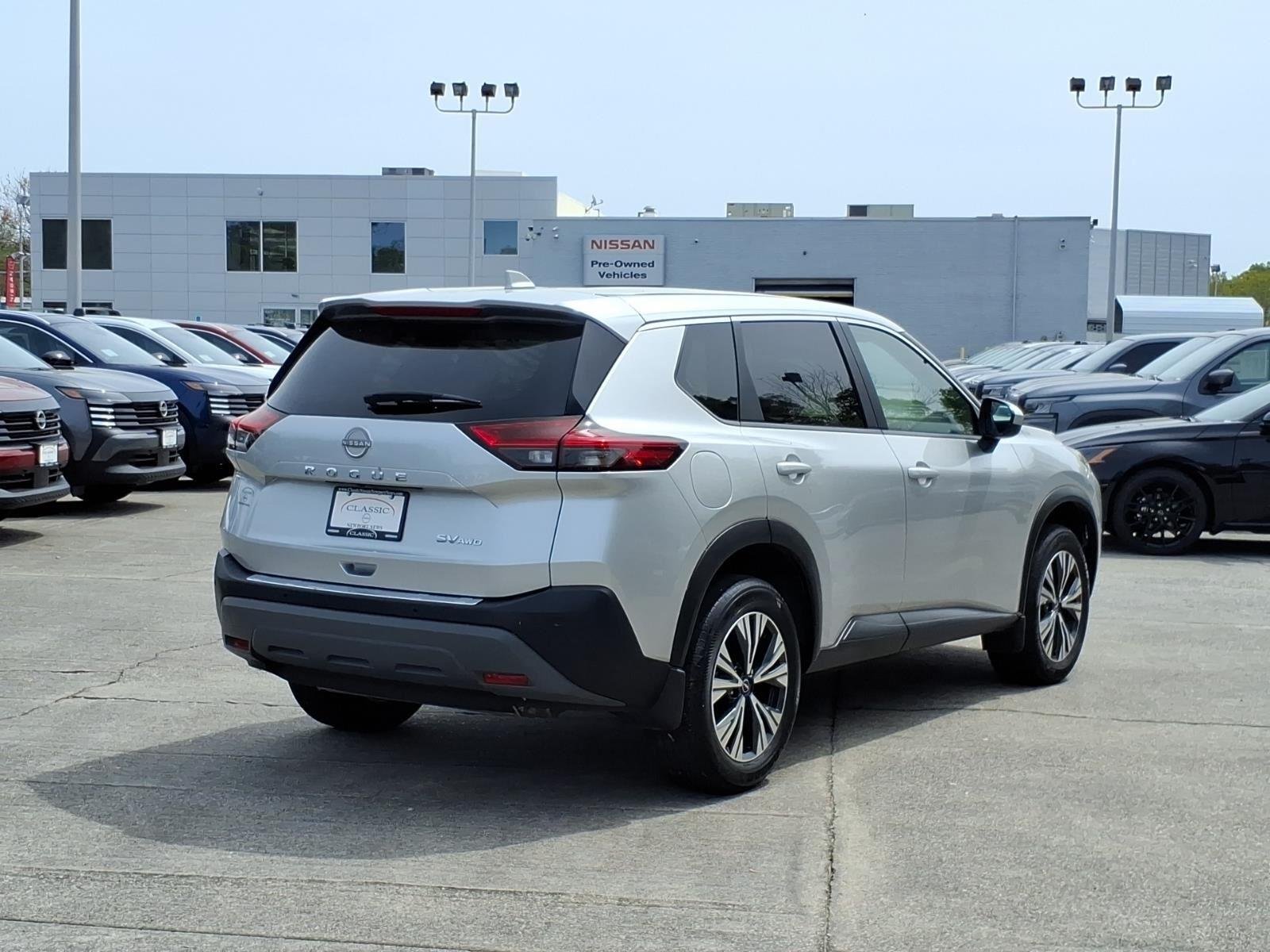 Used 2023 Brilliant Silver Metallic Nissan SV image 7
