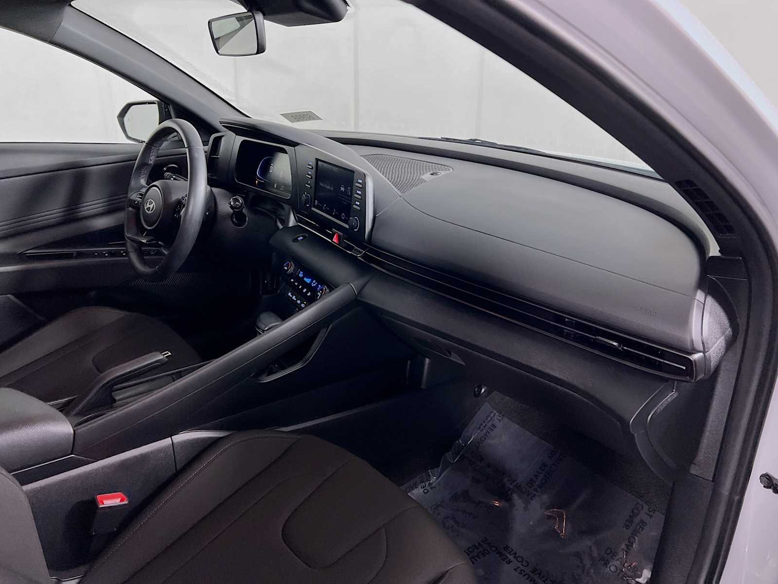 Certified Used 2025 Serenity White Hyundai SEL Sport image 27