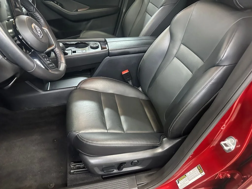 Certified Used 2022 Scarlet Ember Tintcoat Nissan SL image 5