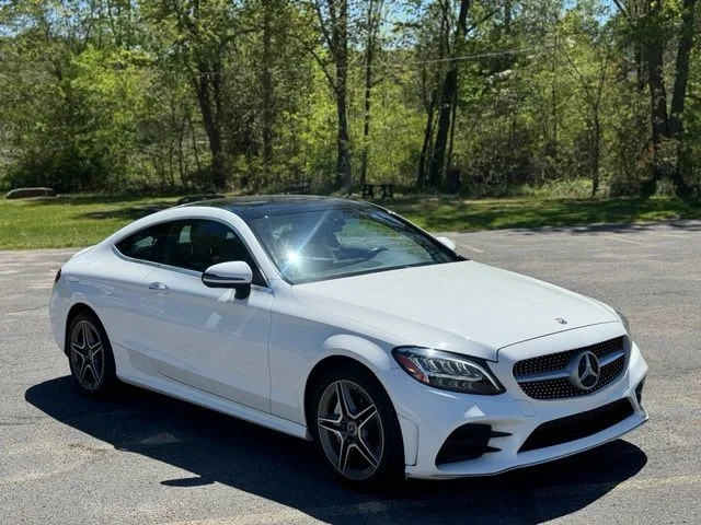 Used 2019  Mercedes-Benz C 300 image 4