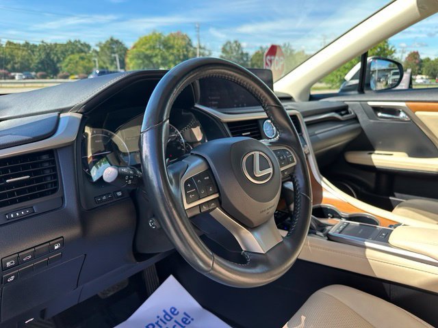 Used 2022 White Lexus 450h image 15