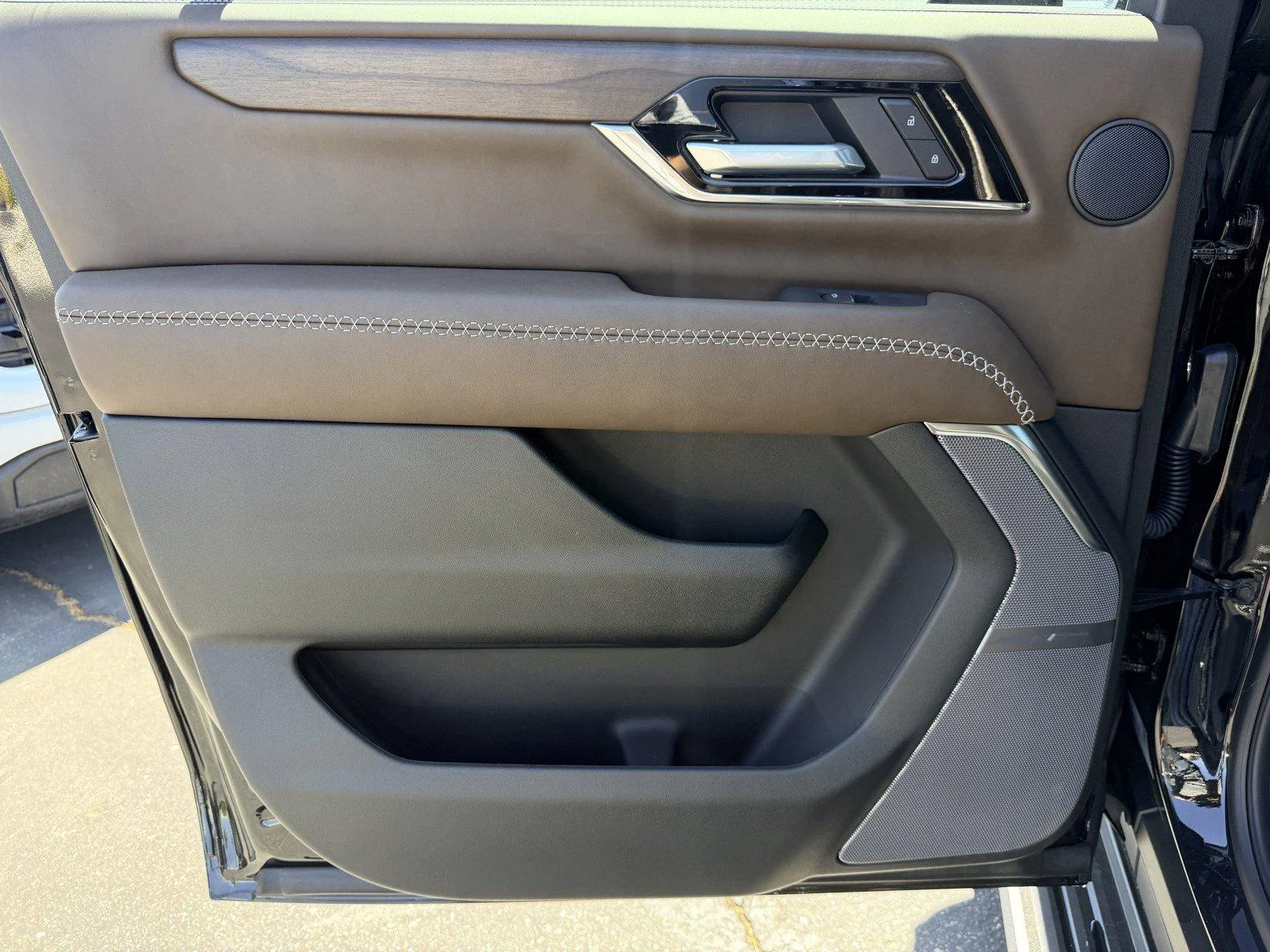 New 2026 Onyx Black GMC Denali Ultimate image 18