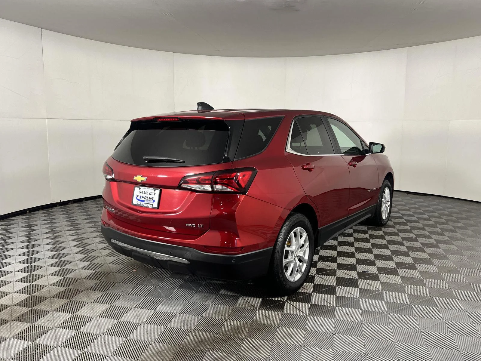 Used 2024 Radiant Red Tintcoat Chevrolet LT image 29