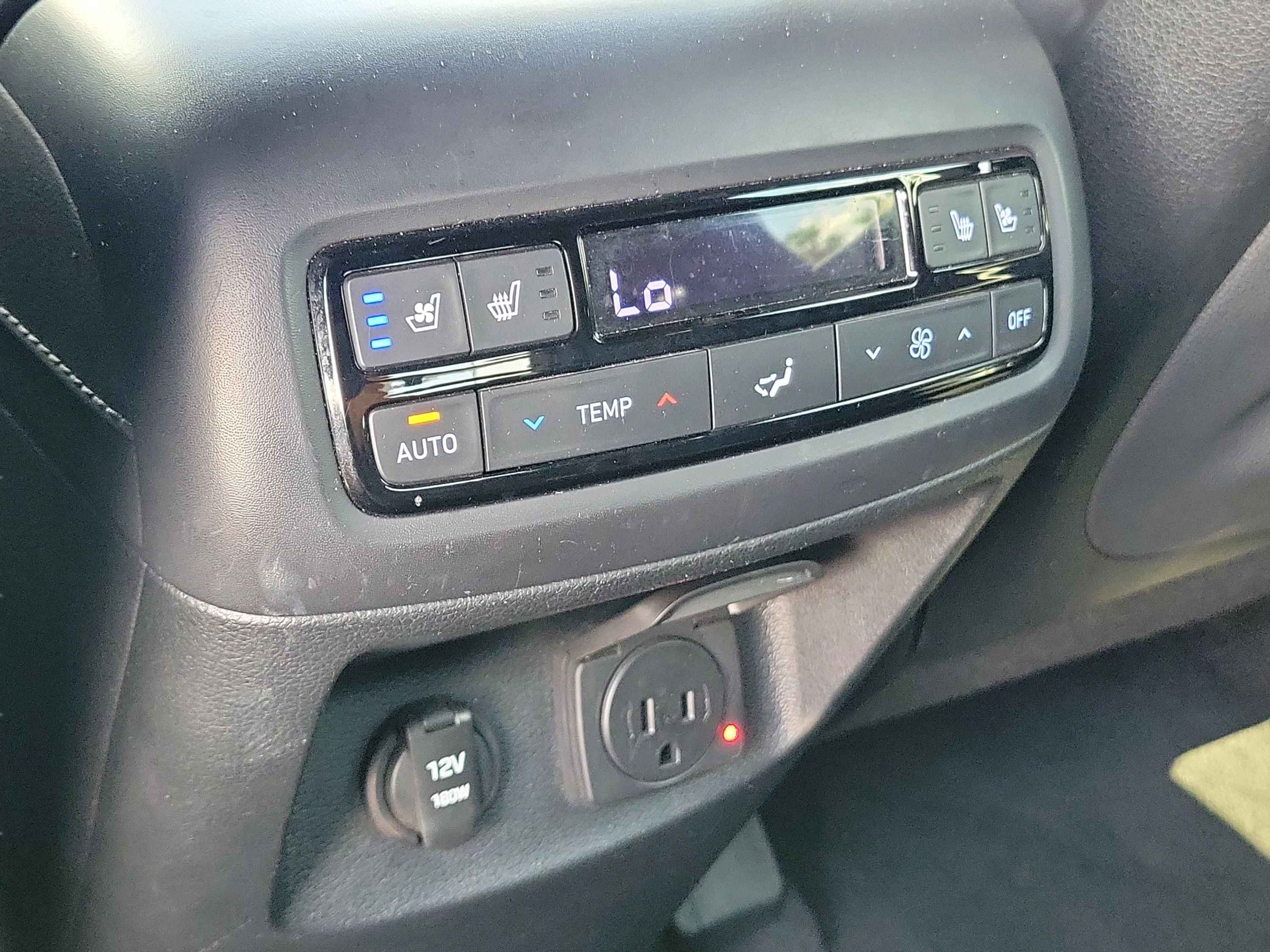 Used 2024 Abyss Black Pearl Hyundai Calligraphy image 18