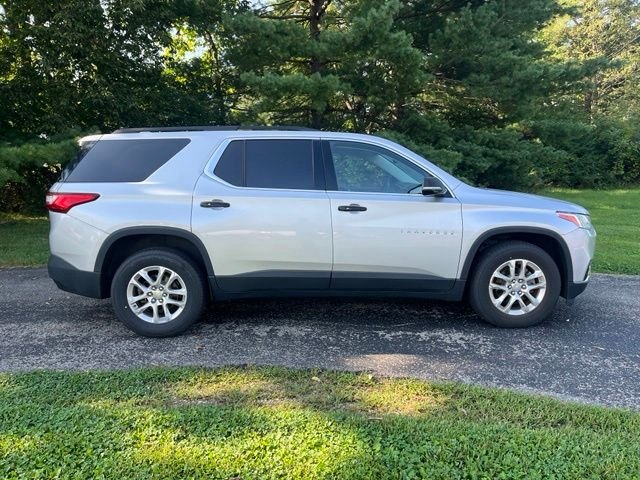 Used 2019 Silver Ice Metallic Chevrolet LT image 2
