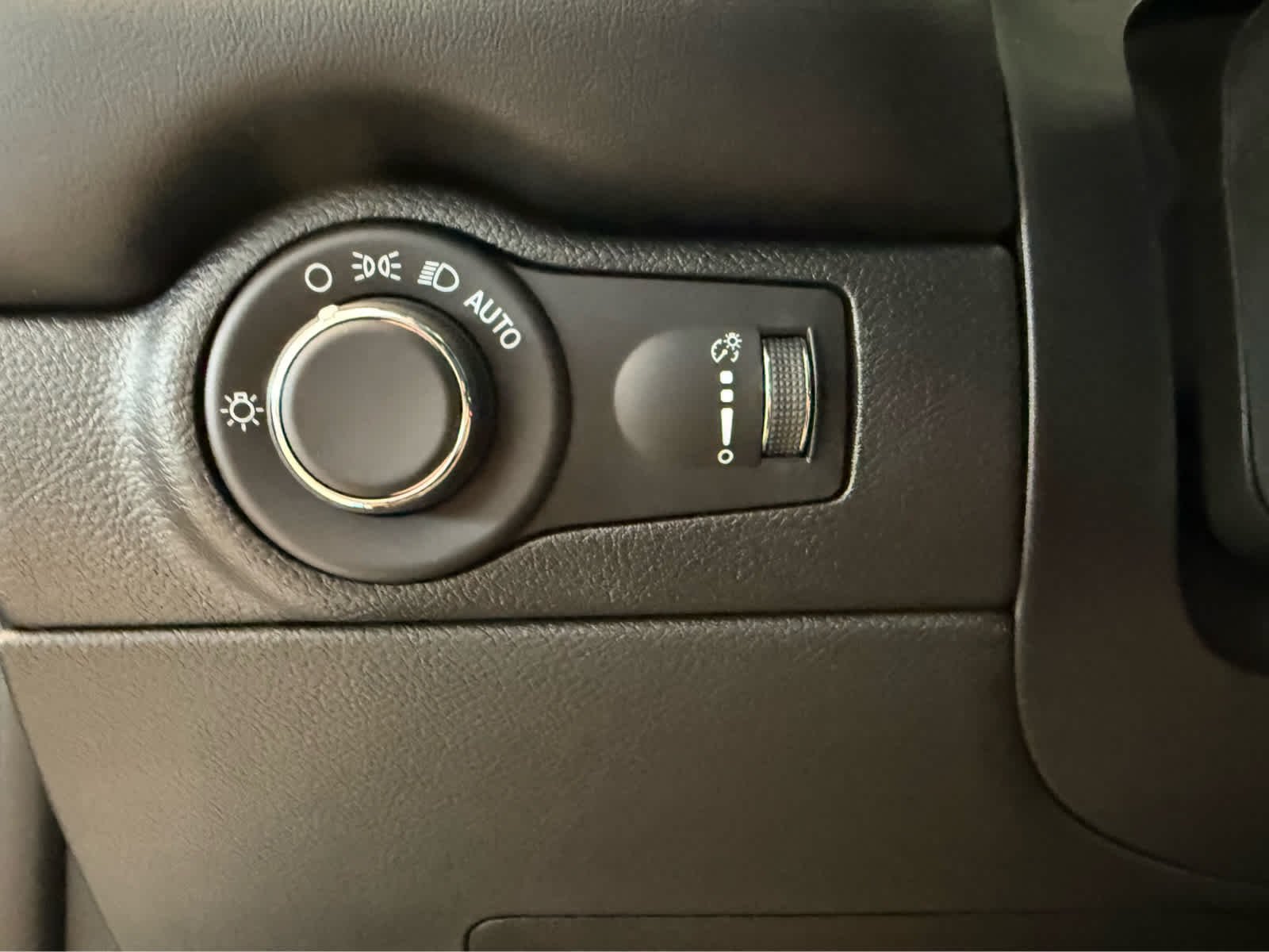 New 2026 B5 Blue Dodge GT HEMI V8 image 17