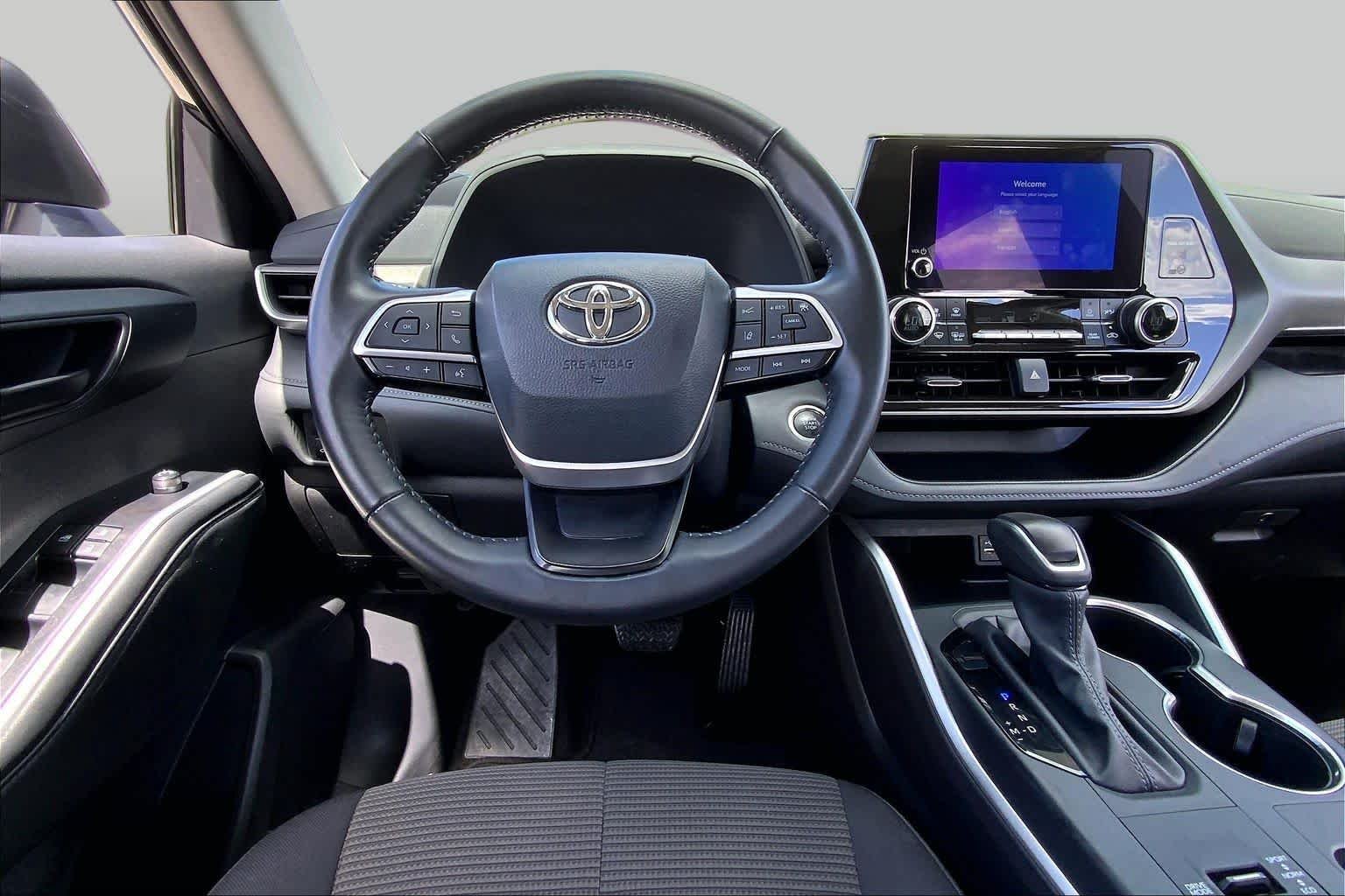 Used 2025 Midnight Black Metallic Toyota LE image 6