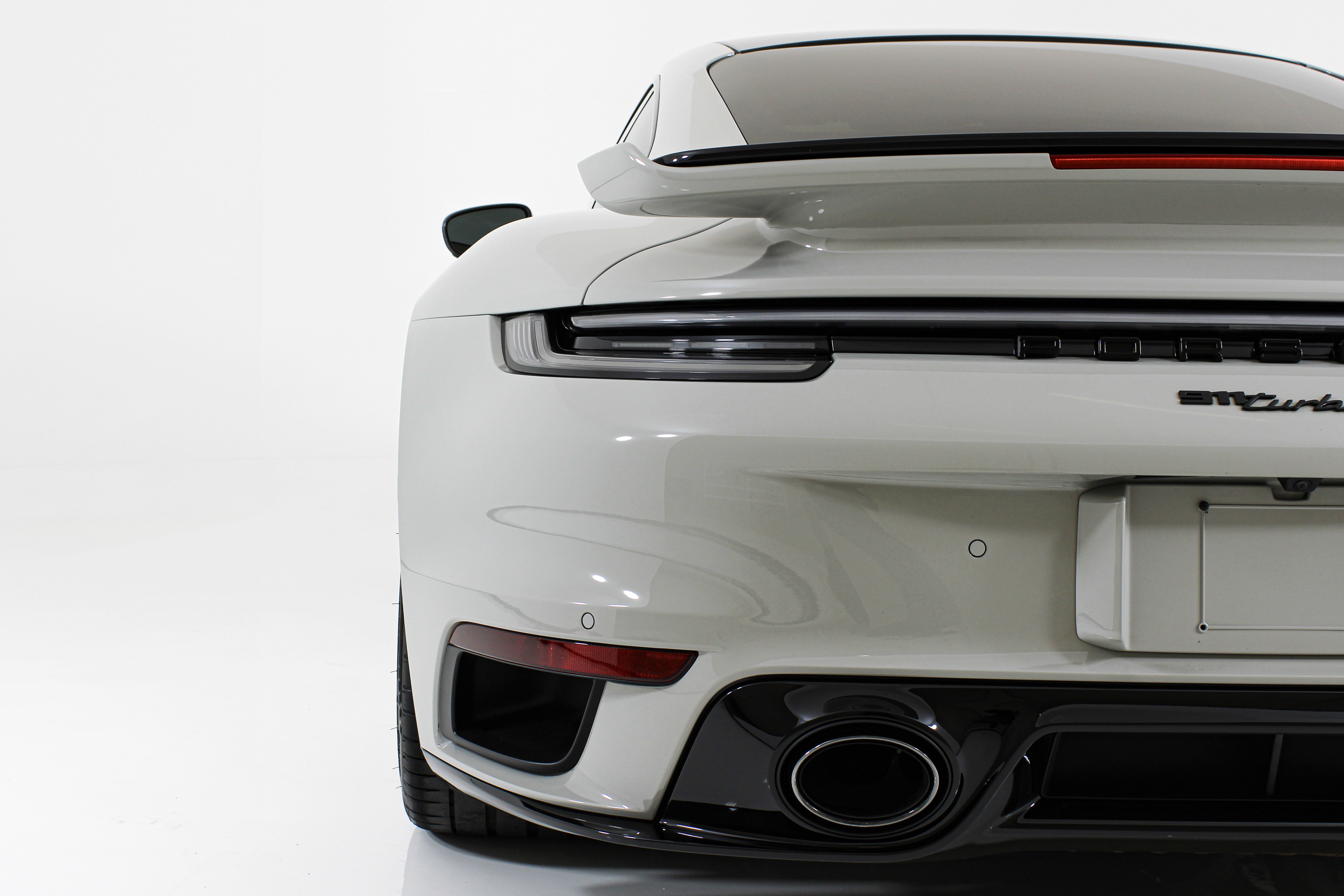 Used 2022 Chalk Porsche Turbo S Coupe image 21
