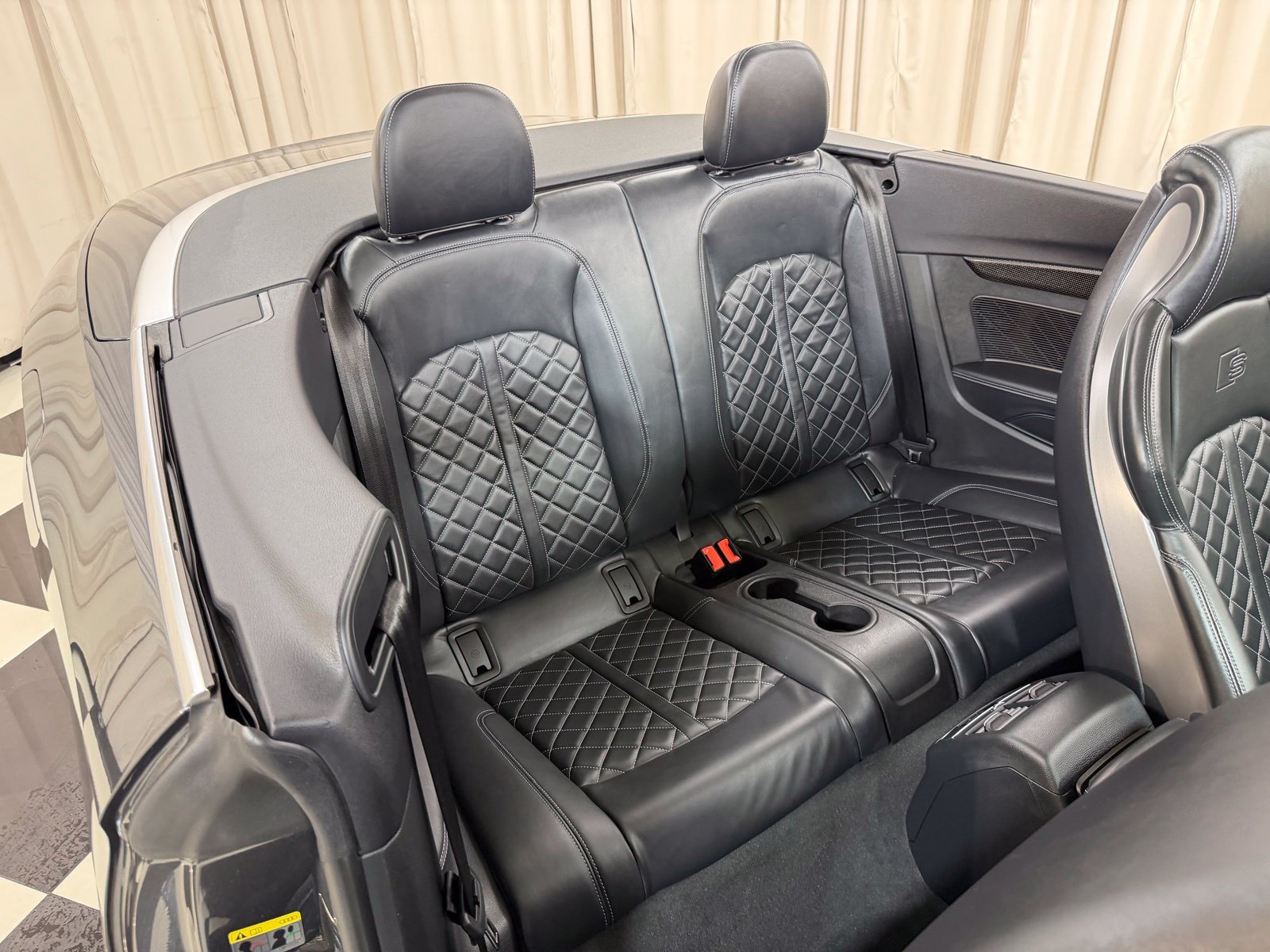 Used 2024  Audi 3.0T Premium Plus image 37