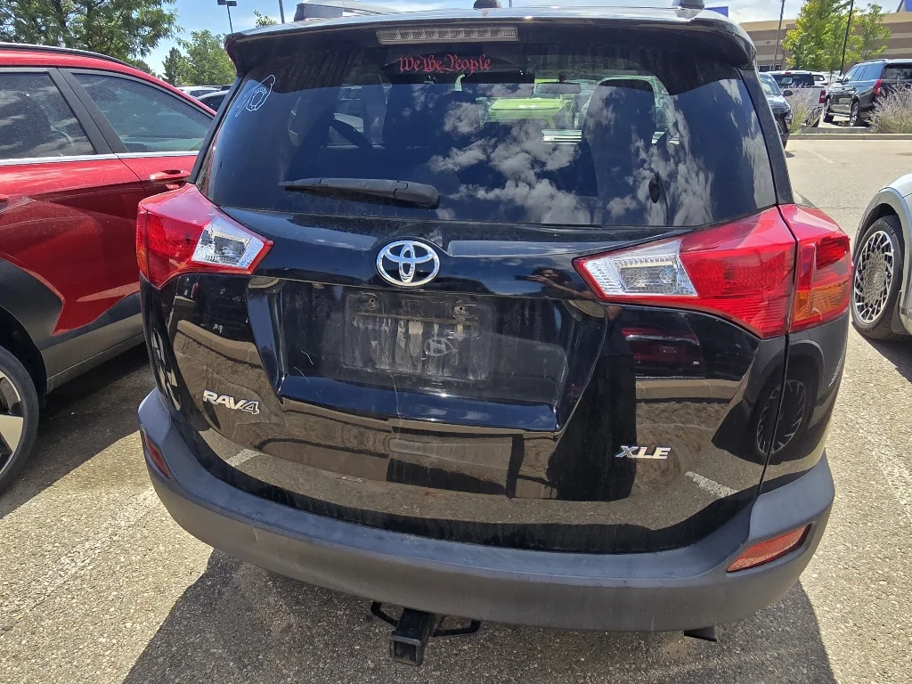 Used 2015 Black Toyota XLE image 15