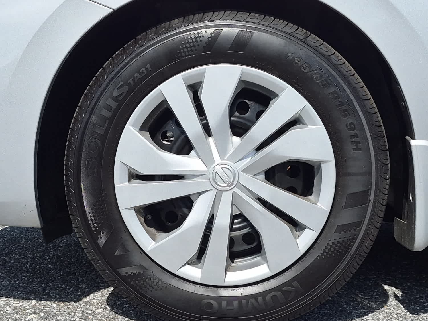 2025 Nissan Versa Sedan S - Photo 6