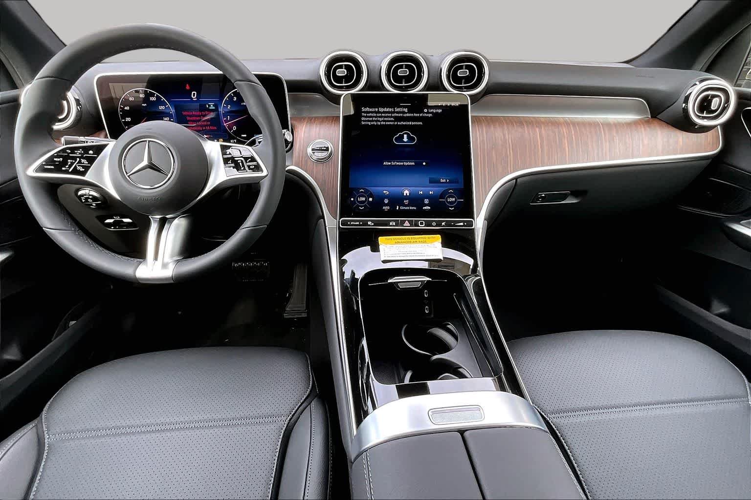 New 2026 Black Mercedes-Benz GLC 300 image 8