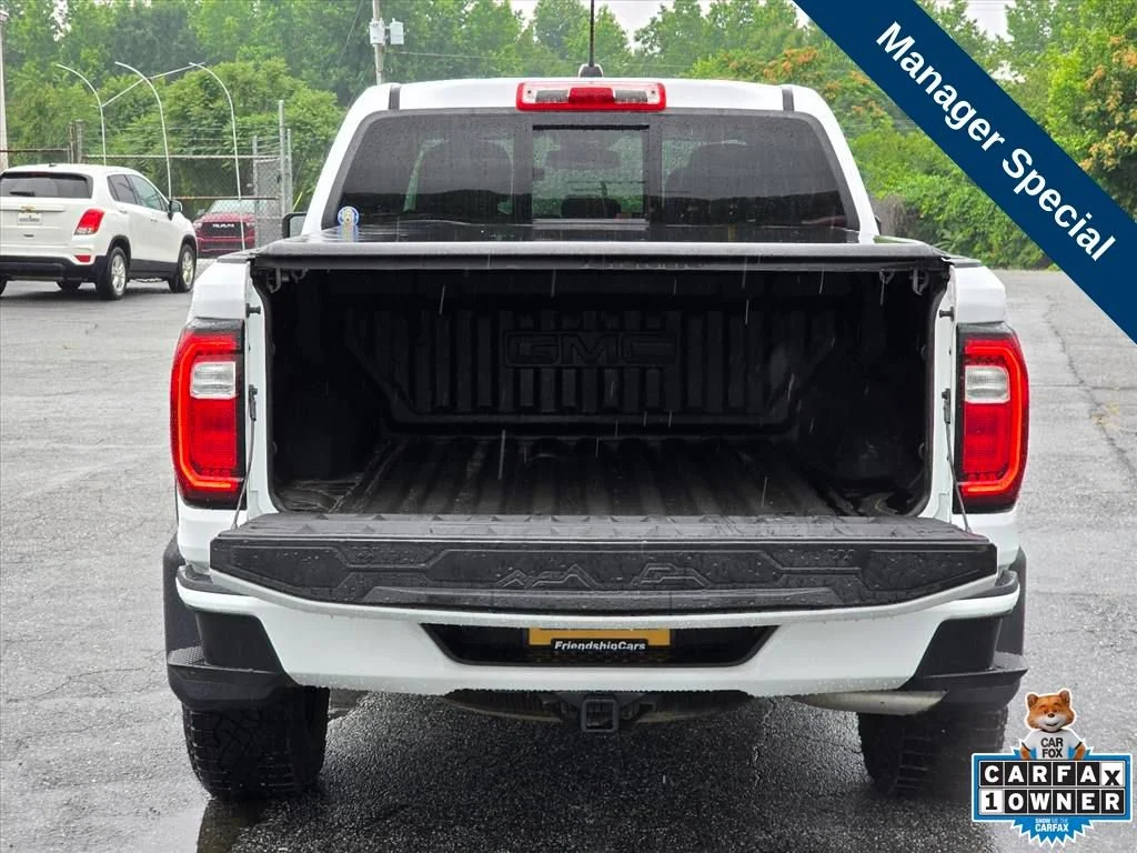 Used 2024 Summit White GMC AT4 image 26