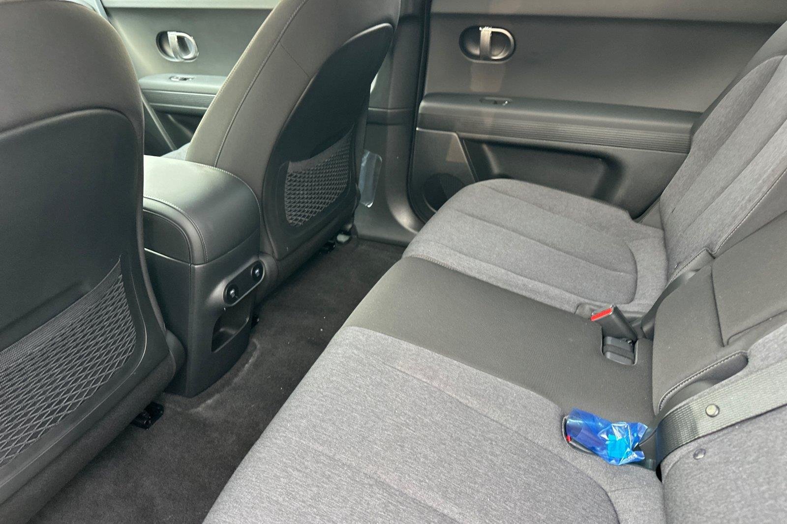 New 2026 Abyss Black Hyundai SE image 31