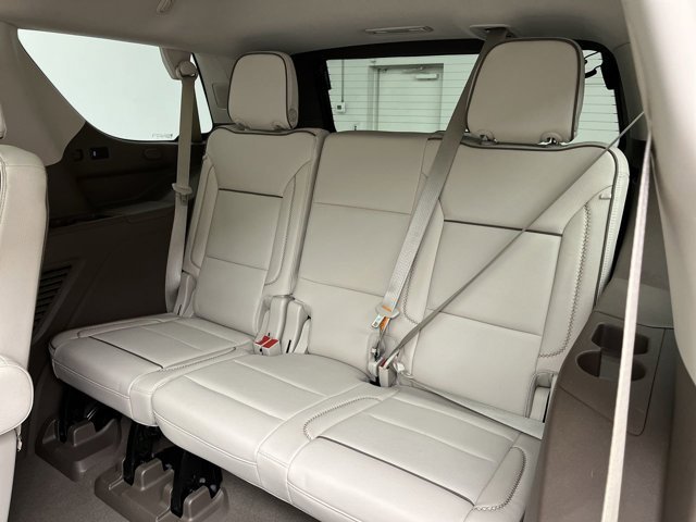 Used 2024 White Frost Tricoat GMC Denali image 14