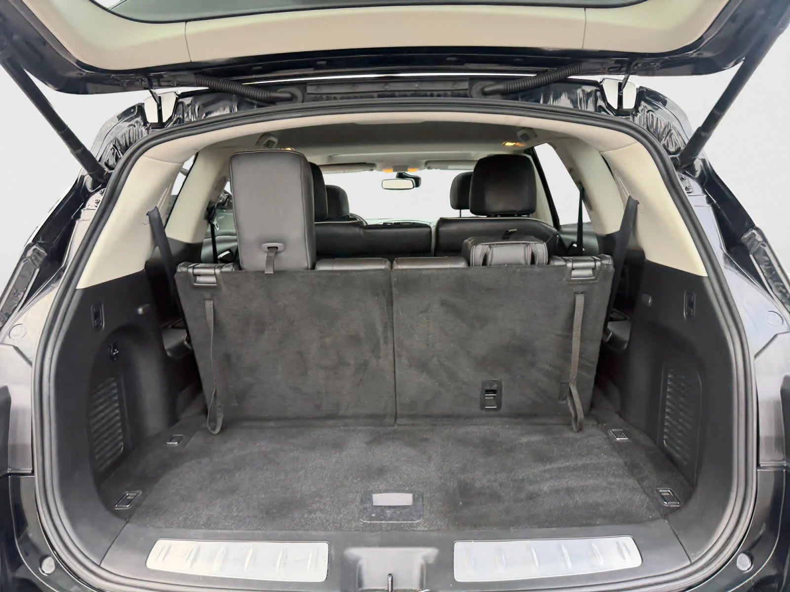Used 2019 Black Obsidian INFINITI PURE image 24