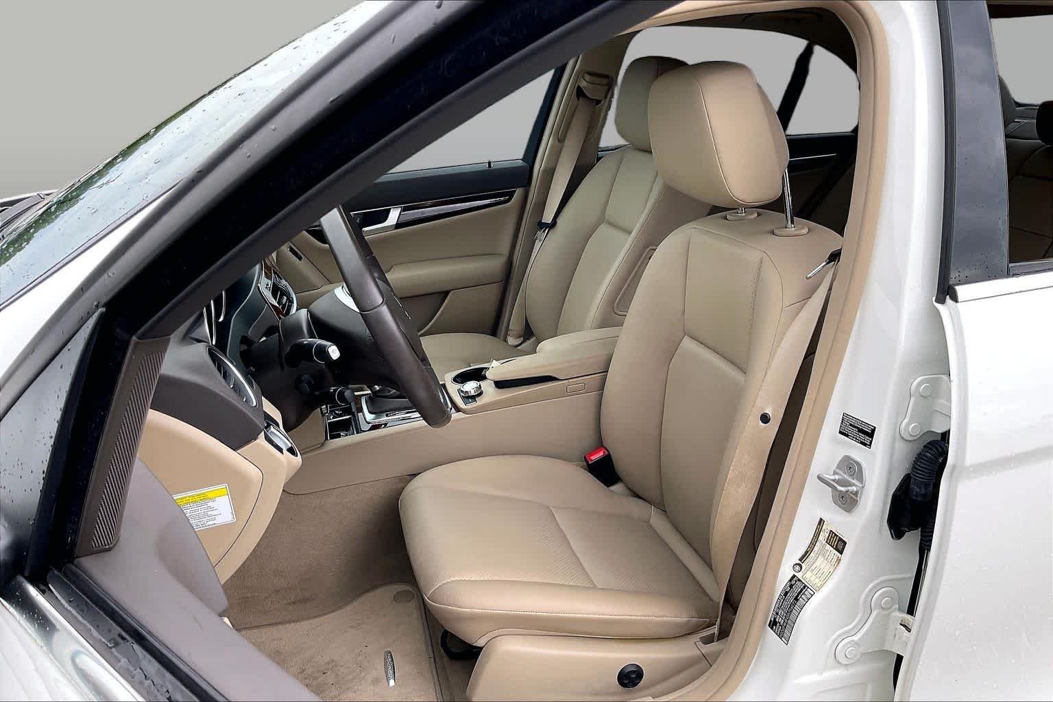 Used 2013 Polar White Mercedes-Benz C 250 Luxury image 8