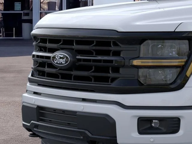 New 2026 Oxford White Ford XLT image 17