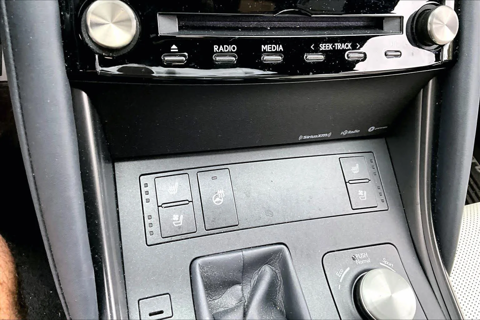 Certified Used 2024 Iridium Lexus F SPORT image 36