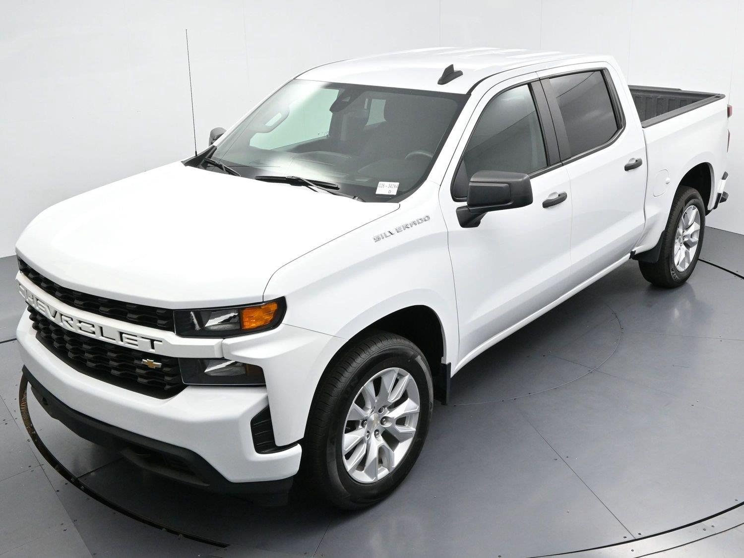 Used 2022 Summit White Chevrolet Custom image 36