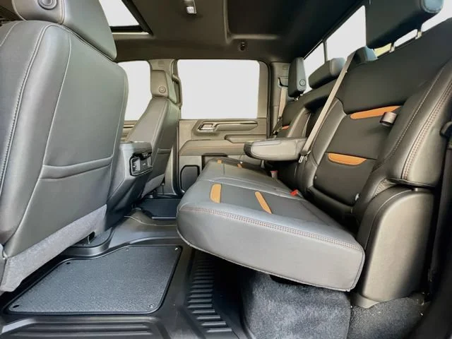 2026 GMC Sierra 2500HD AT4 - Photo 17