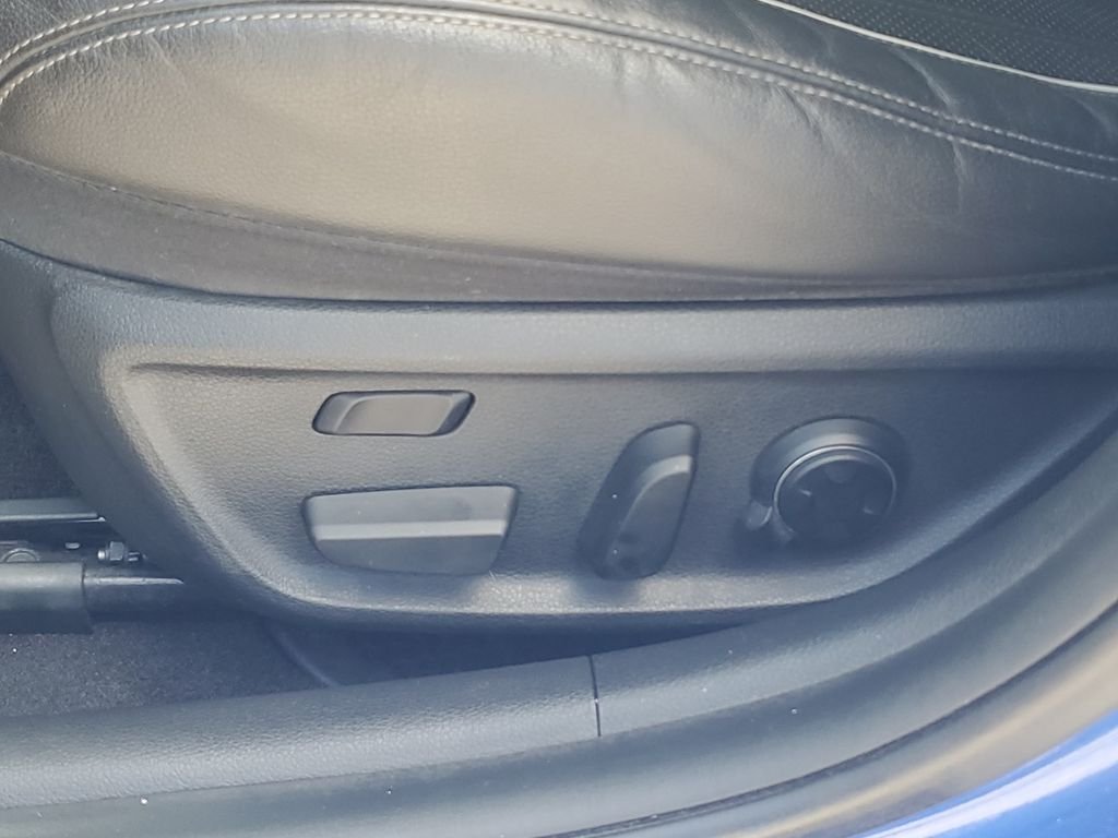 2020 GENESIS G70 Standard - Photo 16