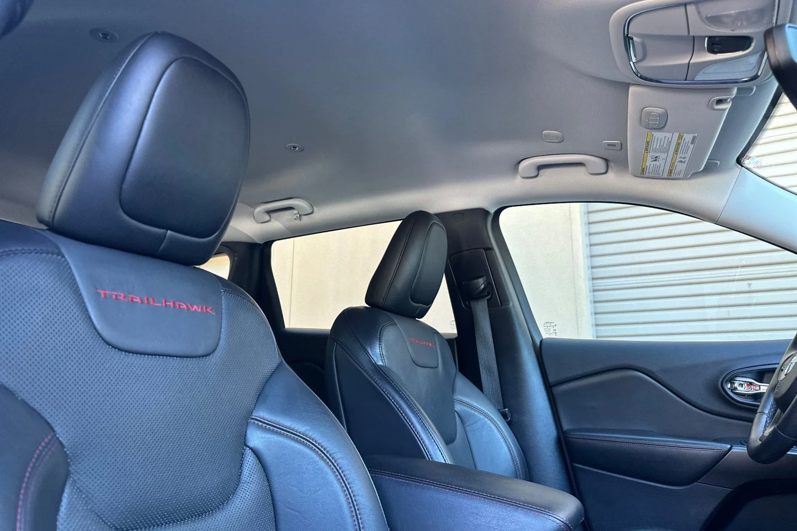 Used 2019 Billet Silver Metallic Clearcoat Jeep Trailhawk image 18