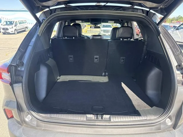 Used 2025 Gray Ford ST-Line Select image 6