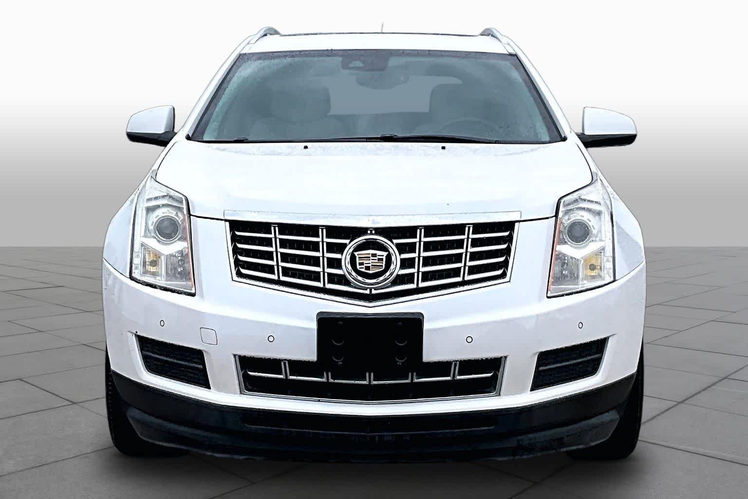 Used 2016 Platinum Ice Tricoat Cadillac Luxury Collection image 4