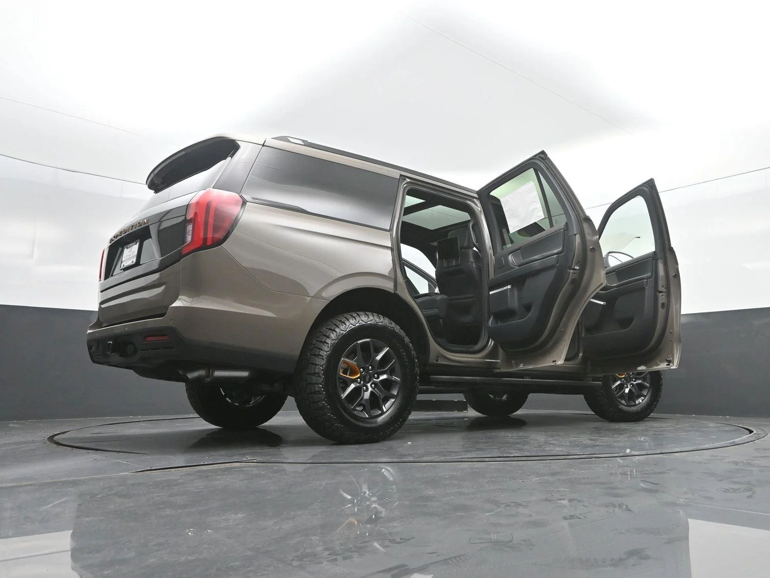 New 2027 Marsh Gray Ford Tremor® image 52