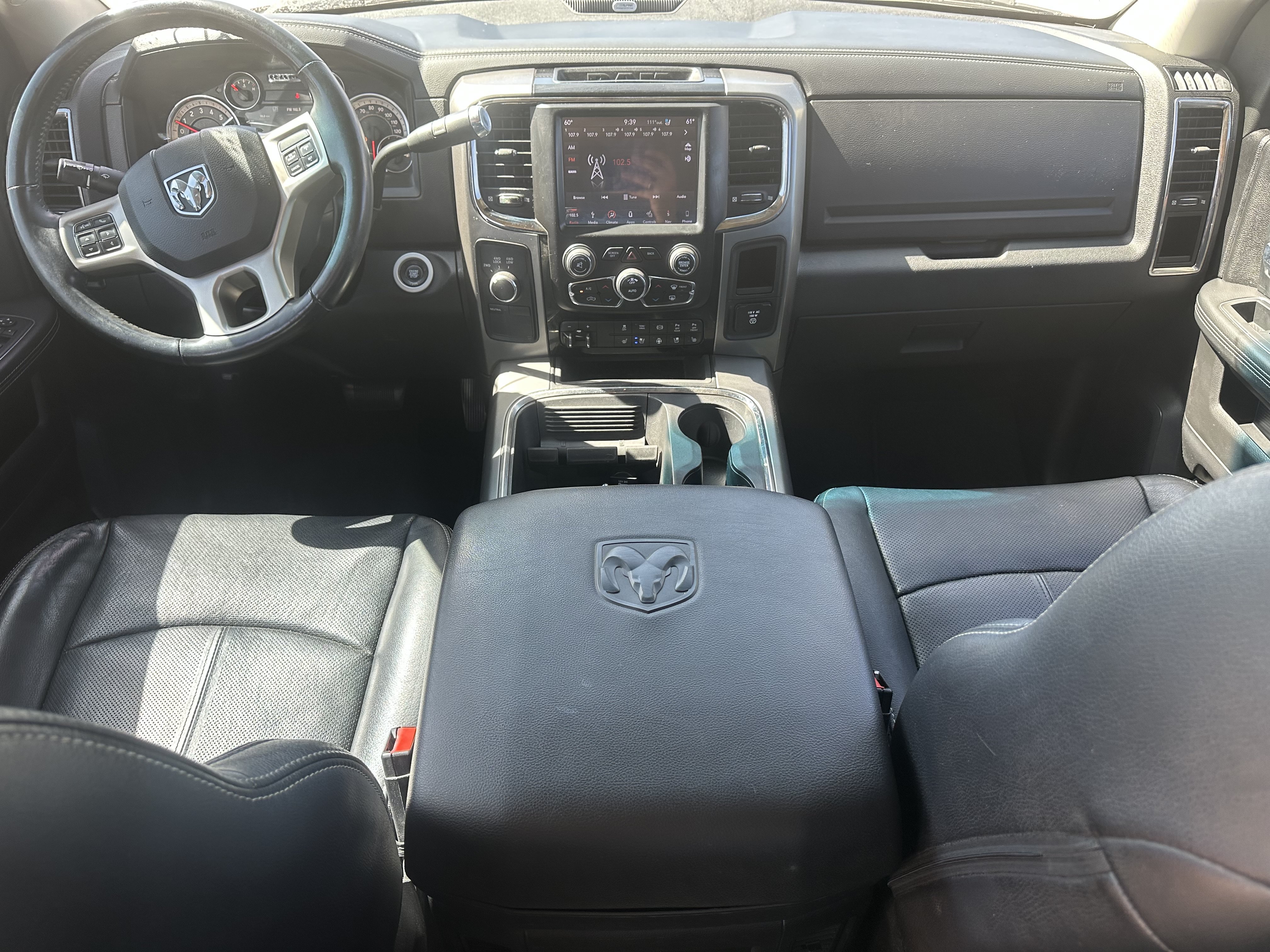 Used 2018 Delmonico Red Pearlcoat Ram Laramie image 19