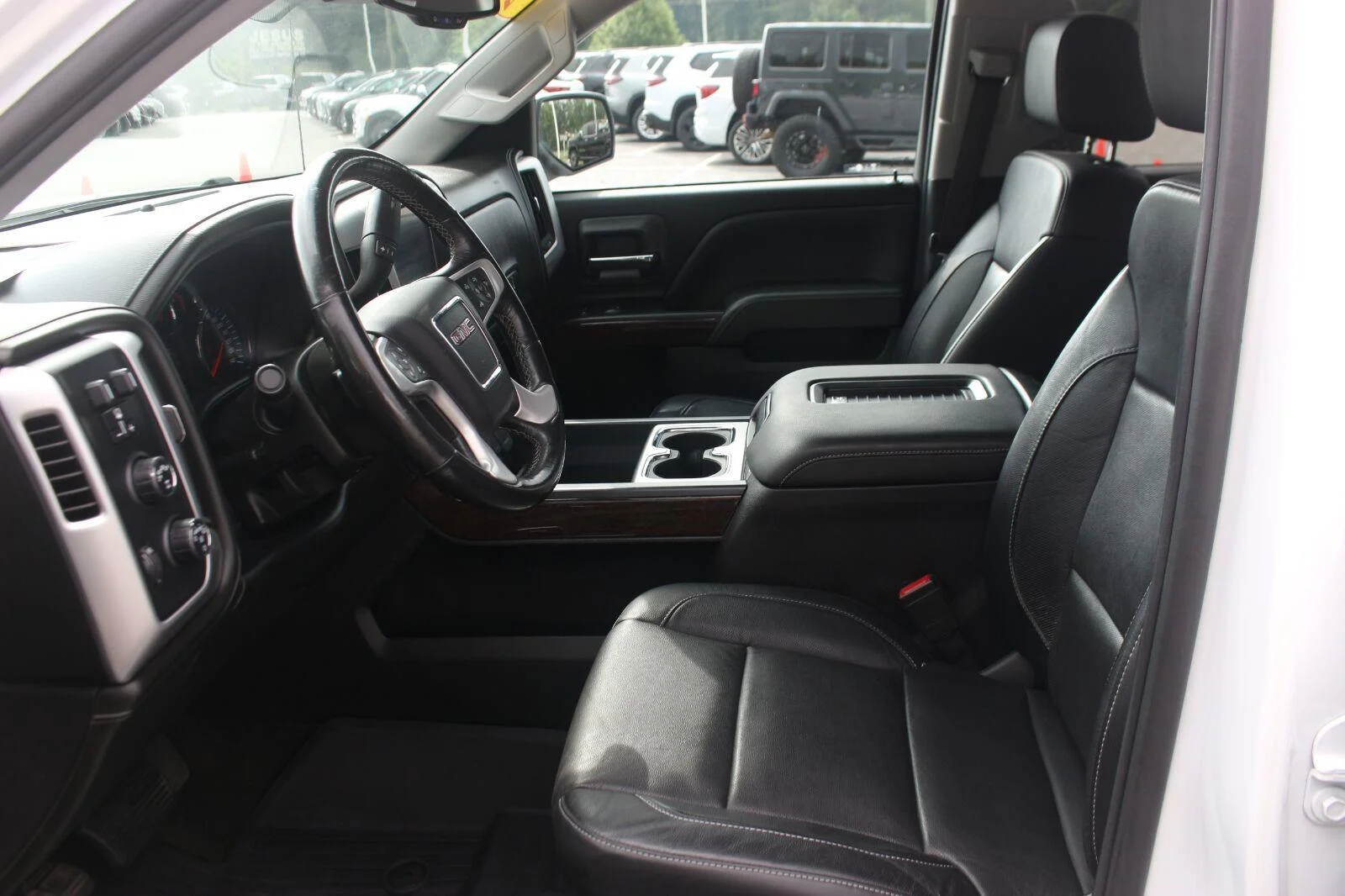 Used 2018 SUMMIT WHITE GMC SLT image 17