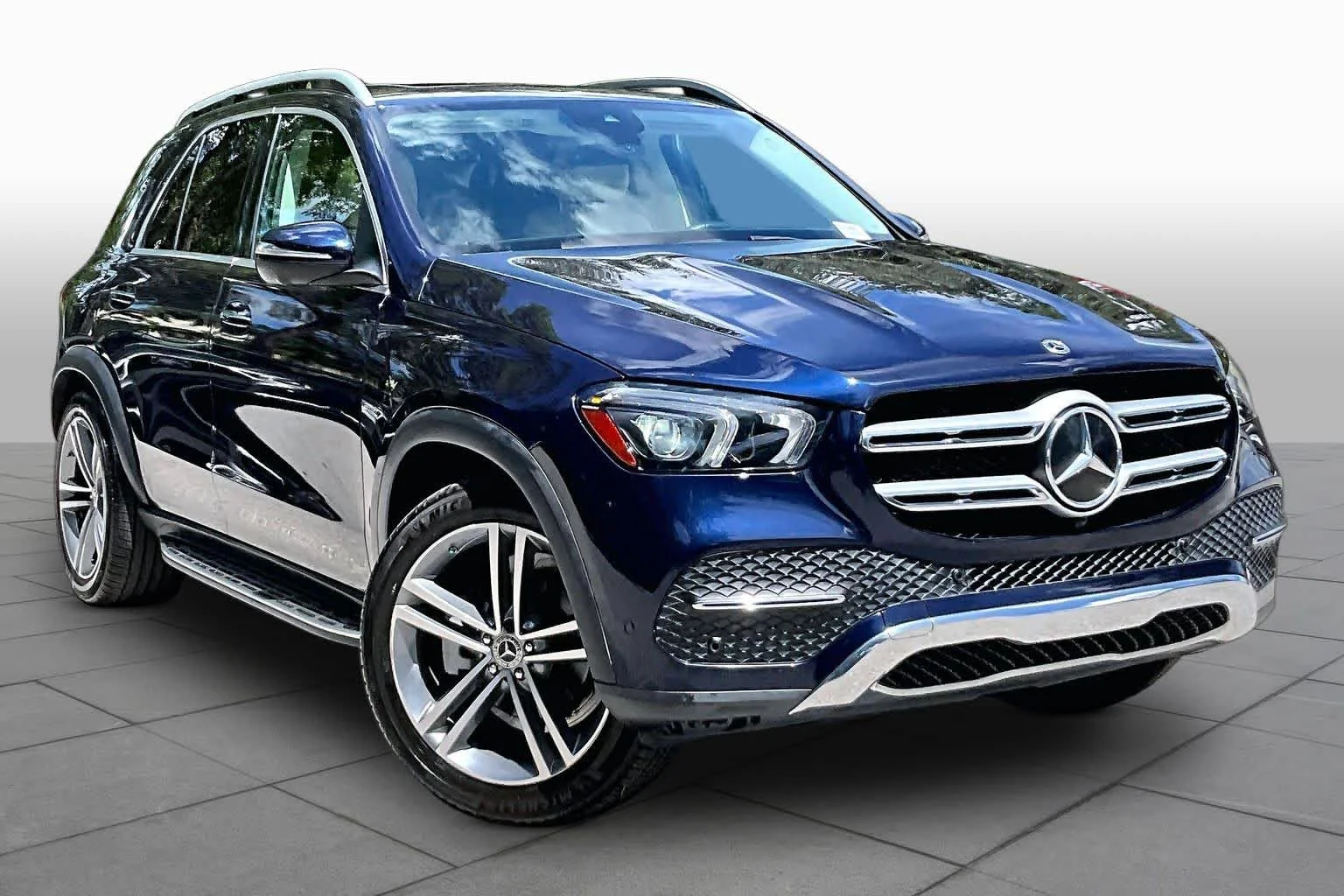 Used 2021 Lunar Blue Metallic Mercedes-Benz GLE 350 image 3