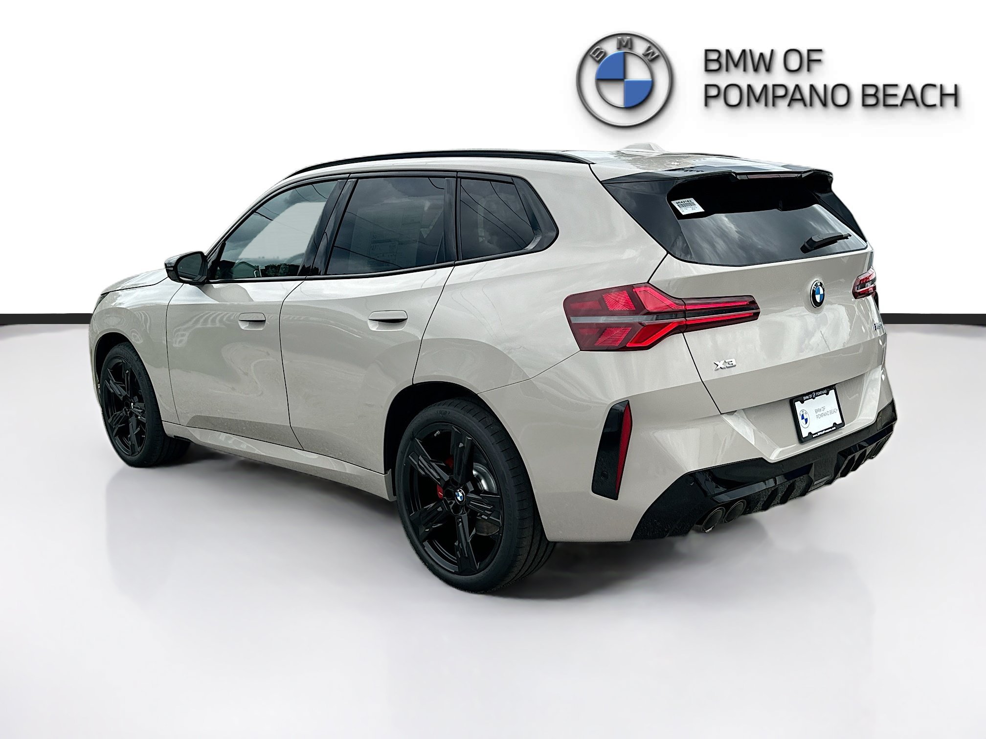 New 2026 Dune Grey Metallic BMW M50 xDrive image 4