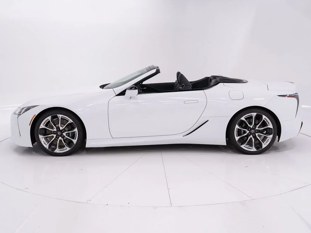 非売品Lexus LC500 Convertible 左ハンドル車ホワイト 非売品Lexus LC500 Convertible 左ハンドル車ホワイト 非売品Lexus