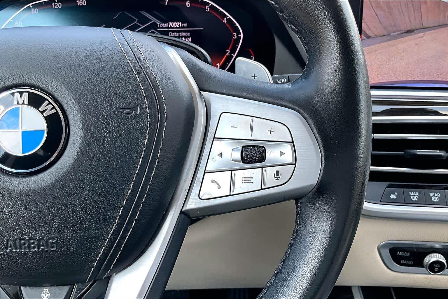 Used 2020 Arctic Gray Metallic BMW xDrive40i image 25