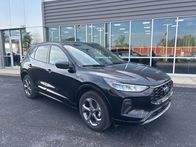Used 2024 Black Metallic Ford ST-Line image 9