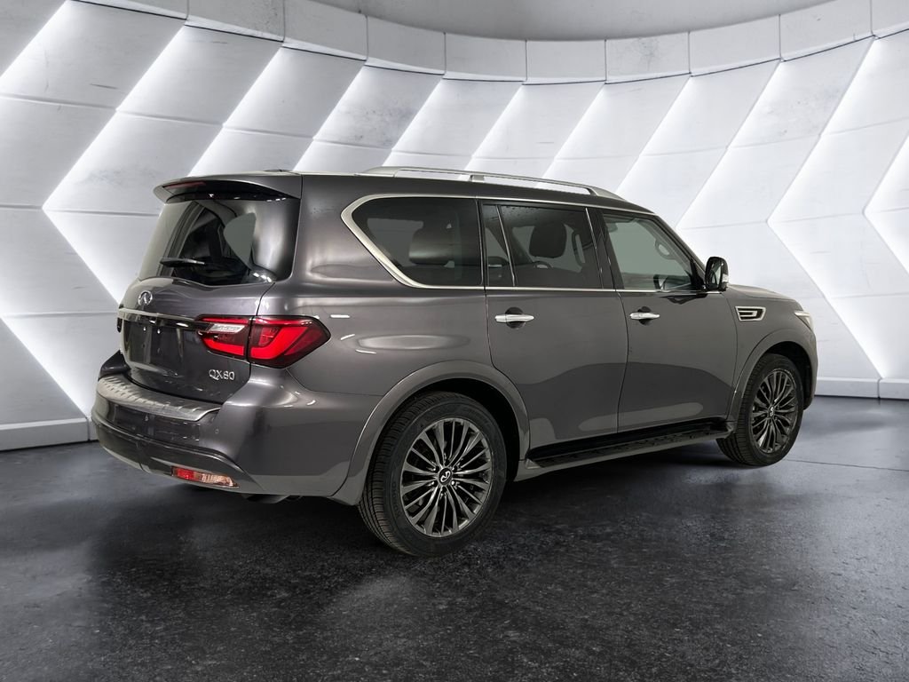 Used 2023 Gray INFINITI Premium Select image 4