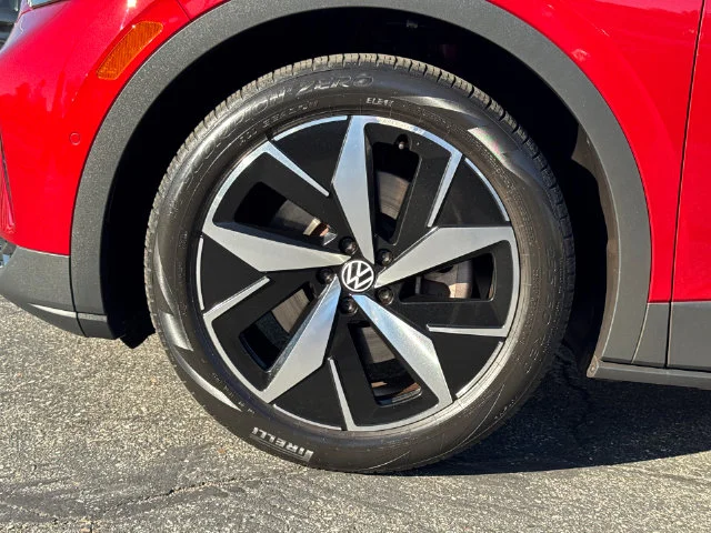 Certified Used 2023  Volkswagen Pro S image 10