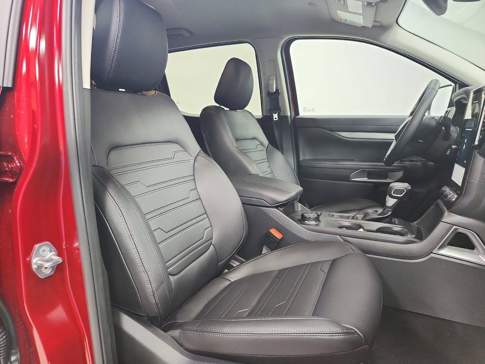 New 2026 Ruby Red Metallic Tinted Clearcoat Ford Lariat® image 36